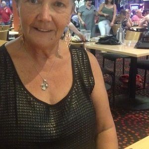 Meet your Posher, Carol